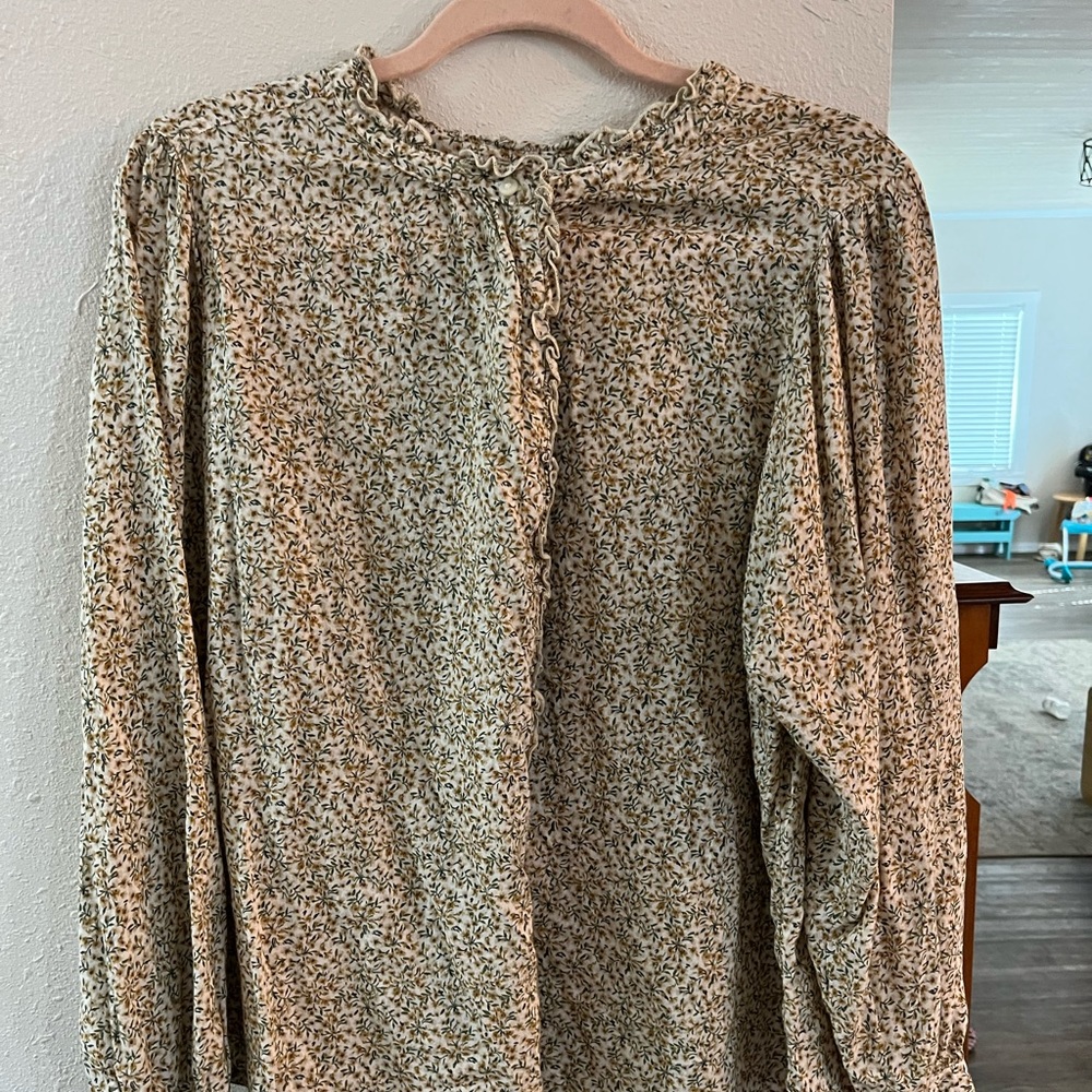 Large Old navy floral blouse